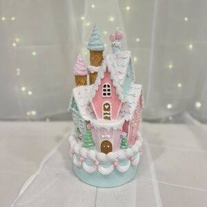 HOLIDAY ICE CREAM CONE PASTEL LED GINGERBREAD HOUSE-NEW